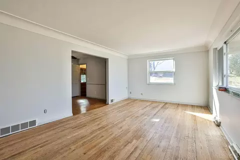 2120 Adams Rd, Cincinnati, OH 45231 photo 2