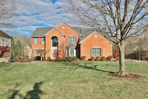 6890 Sweetfarm Ln, Loveland, OH 45140