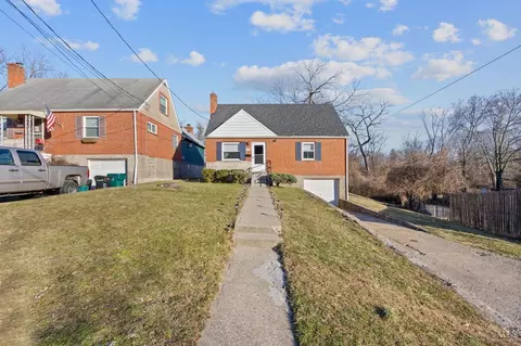 4710 Hardwick Dr, Cincinnati, OH 45238 photo 2