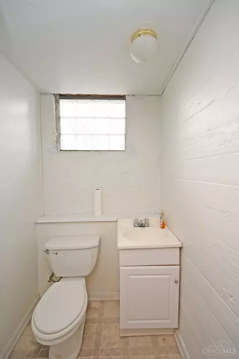 3959 Warwick Ave, Cincinnati, OH 45229 photo 44