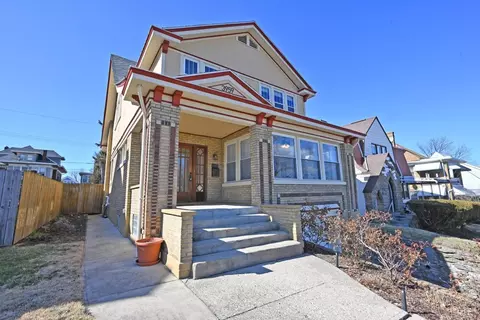 3959 Warwick Ave, Cincinnati, OH 45229 photo 2