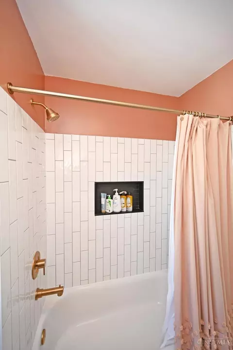 3959 Warwick Ave, Cincinnati, OH 45229 photo 43
