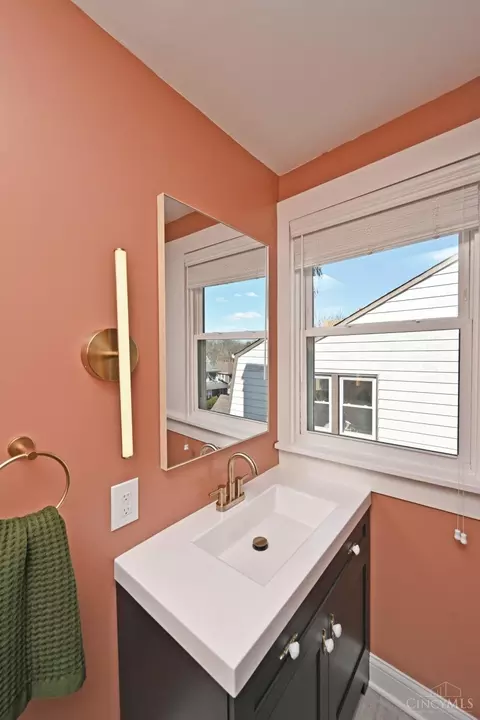3959 Warwick Ave, Cincinnati, OH 45229 photo 42