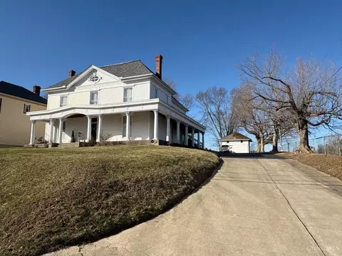 397 Locust St, Wilmington, OH 45177