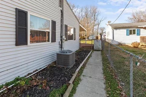 127 Pansy Pike, Blanchester, OH 45107 photo 32