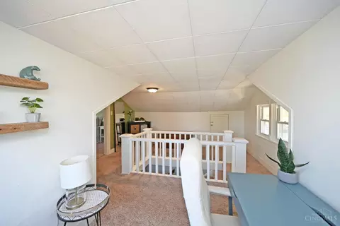 Entry Way - 4566 Buxton Rd, Cincinnati, OH 45242 photo 2 of 2