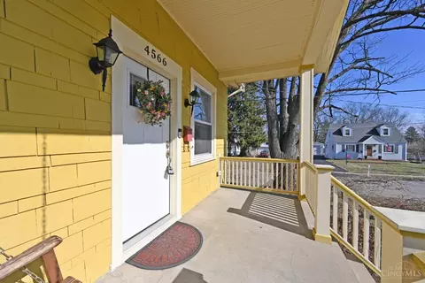 Exterior - 4566 Buxton Rd, Cincinnati, OH 45242 photo 2 of 8