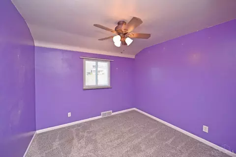 Bedroom - 2127 Adams Rd, Cincinnati, OH 45231 photo 6 of 7