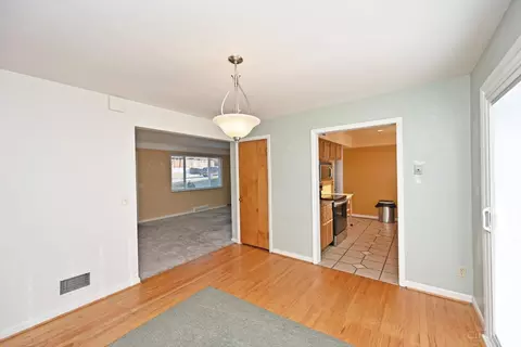 Dining - 2127 Adams Rd, Cincinnati, OH 45231 photo 1 of 2