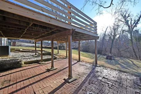 Exterior - 2127 Adams Rd, Cincinnati, OH 45231 photo 9 of 13