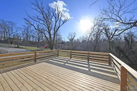 Exterior - 2127 Adams Rd, Cincinnati, OH 45231 photo 5 of 13