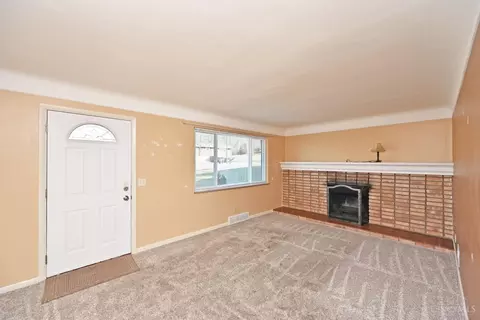 Living - 2127 Adams Rd, Cincinnati, OH 45231 photo 1 of 5