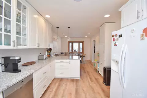 6911 Bramble Ave, Cincinnati, OH 45227 photo 16