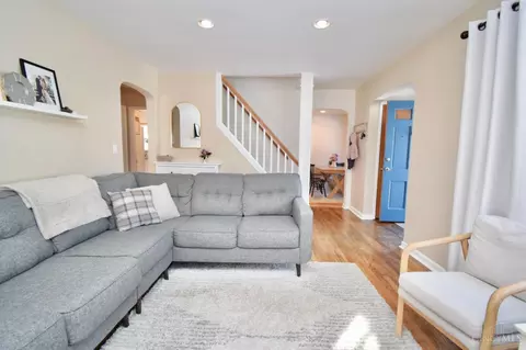 6911 Bramble Ave, Cincinnati, OH 45227 photo 4