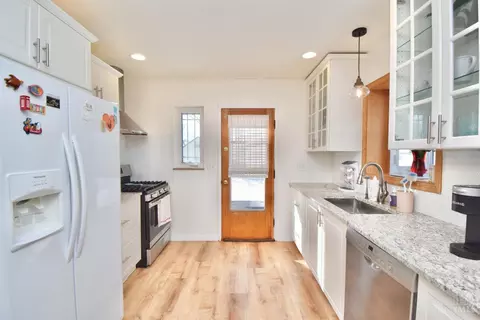 6911 Bramble Ave, Cincinnati, OH 45227 photo 15