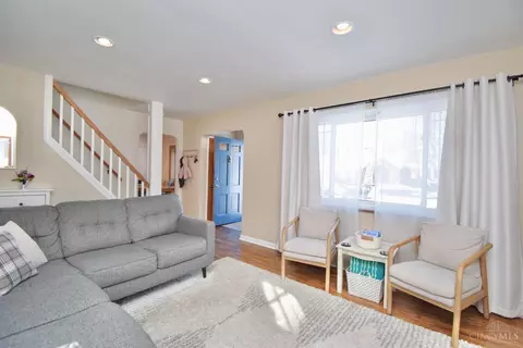 6911 Bramble Ave, Cincinnati, OH 45227 photo 8