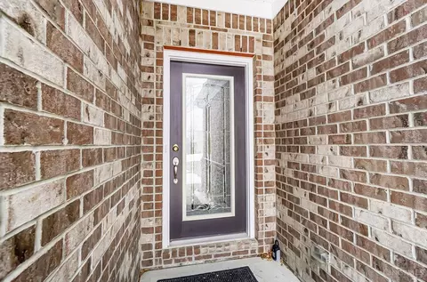 6334 Old Forest Dr, Hamilton Township, OH 45039 photo 4