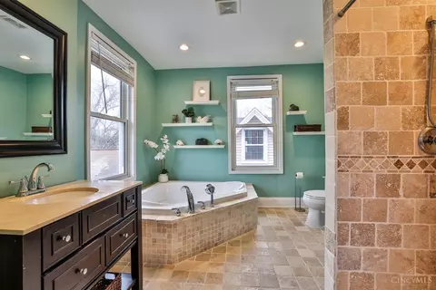 Bath - 3105 Markbreit Ave, Cincinnati, OH 45209 photo 1 of 3