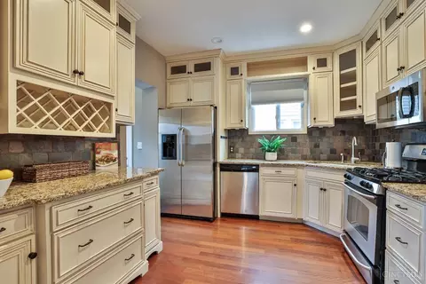 Kitchen - 3105 Markbreit Ave, Cincinnati, OH 45209 photo 1 of 3