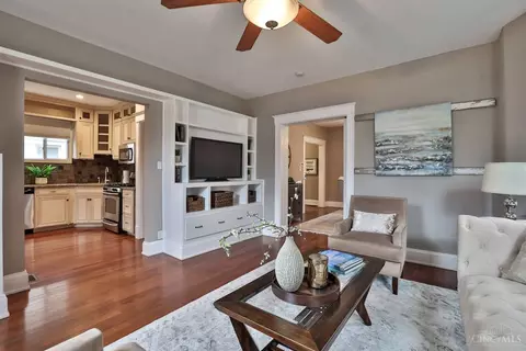 Living - 3105 Markbreit Ave, Cincinnati, OH 45209 photo 3 of 3