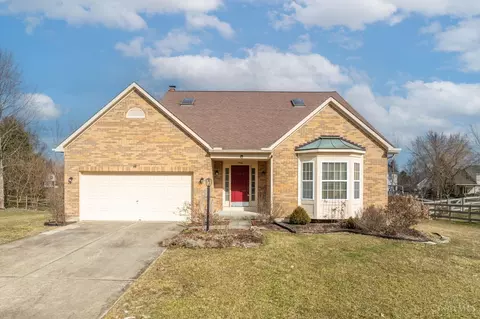7946 Larrywood Dr, West Chester, OH 45069
