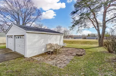 Exterior - 174 E Crest Dr, Reading, OH 45215 photo 5 of 11