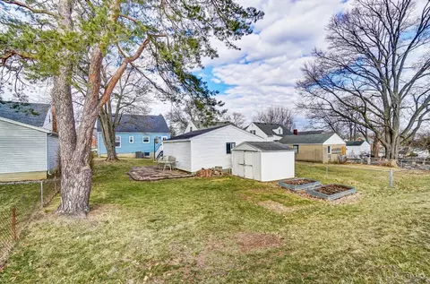 Exterior - 174 E Crest Dr, Reading, OH 45215 photo 8 of 11