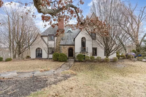 620 Crescent Rd, Hamilton, OH 45013