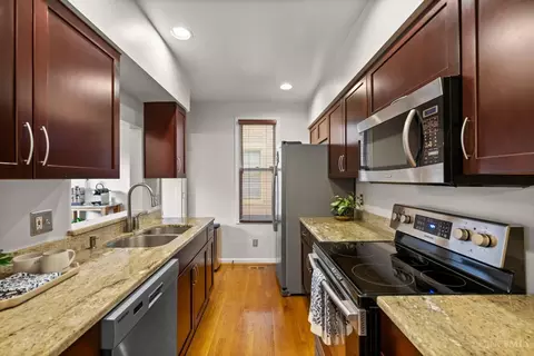 2714 Hackberry St, Cincinnati, OH 45206 photo 5