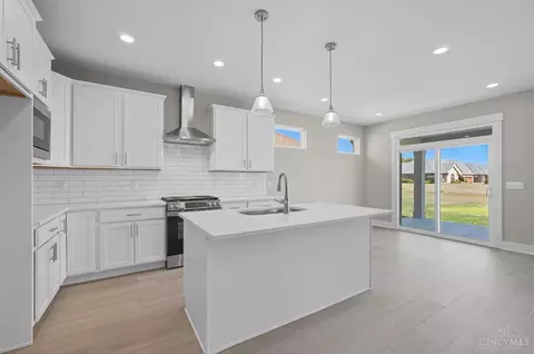 Kitchen - 3968 Lukas Ln, Hamilton, OH 45013 photo 1 of 9