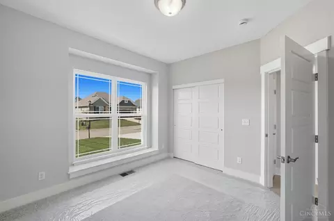 Bedroom - 3968 Lukas Ln, Hamilton, OH 45013 photo 6 of 9