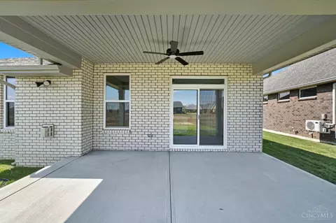 Exterior - 3968 Lukas Ln, Hamilton, OH 45013 photo 4 of 11