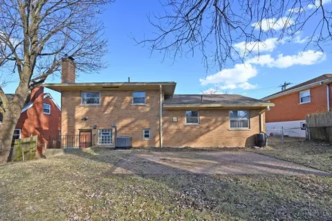 Exterior - 8457 Mockingbird Ln, Cincinnati, OH 45231 photo 6 of 6