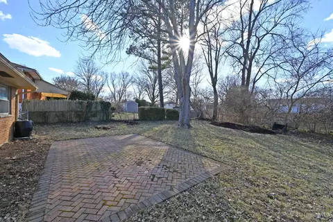 Exterior - 8457 Mockingbird Ln, Cincinnati, OH 45231 photo 5 of 6