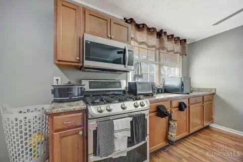 Kitchen - 2632 Niagara St, Cincinnati, OH 45231 photo 2 of 2