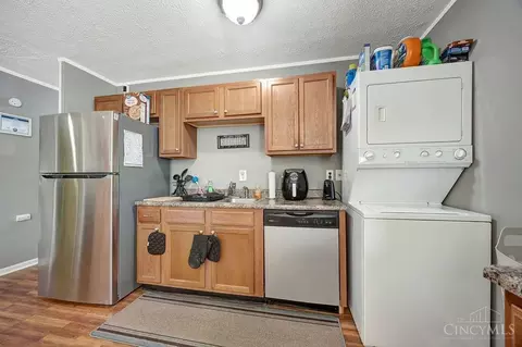 Kitchen - 2632 Niagara St, Cincinnati, OH 45231 photo 1 of 2