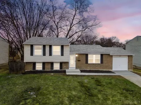6454 Butler Warren Rd, Mason, OH 45040