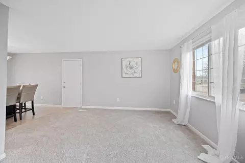 Living - 11686 Holgate Dr, Forest Park, OH 45240 photo 2 of 4