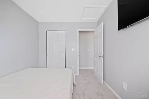 Bedroom - 11686 Holgate Dr, Forest Park, OH 45240 photo 4 of 5