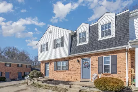 Exterior - 943 Villa View Ct, Cincinnati, OH 45238 photo 2 of 4
