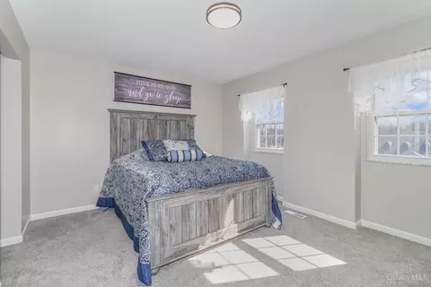 Bedroom - 943 Villa View Ct, Cincinnati, OH 45238 photo 1 of 4