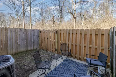 Exterior - 943 Villa View Ct, Cincinnati, OH 45238 photo 3 of 4