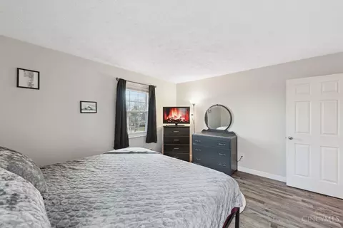 Bedroom - 3645 Hopper Ridge Rd, Cincinnati, OH 45255 photo 8 of 9