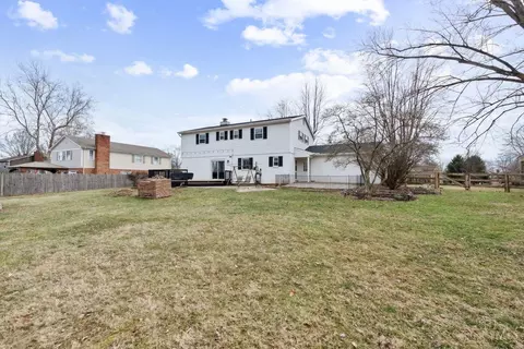 Exterior - 3645 Hopper Ridge Rd, Cincinnati, OH 45255 photo 5 of 8