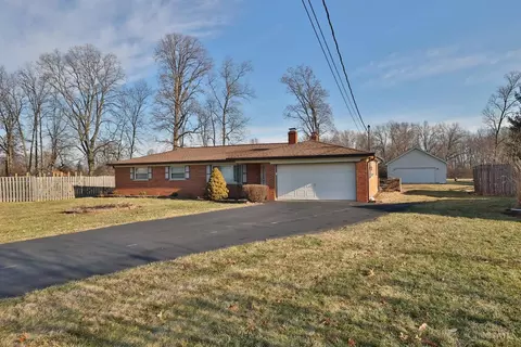 750 Augcliffe Dr, Cincinnati, OH 45245 photo 2