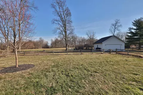 750 Augcliffe Dr, Cincinnati, OH 45245 photo 22