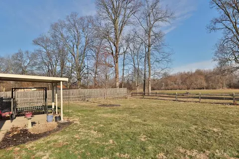 750 Augcliffe Dr, Cincinnati, OH 45245 photo 25