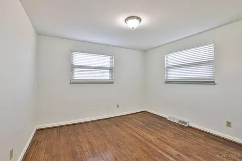750 Augcliffe Dr, Cincinnati, OH 45245 photo 16