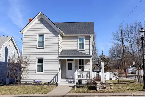 384 Bridge St, Loveland, OH 45140