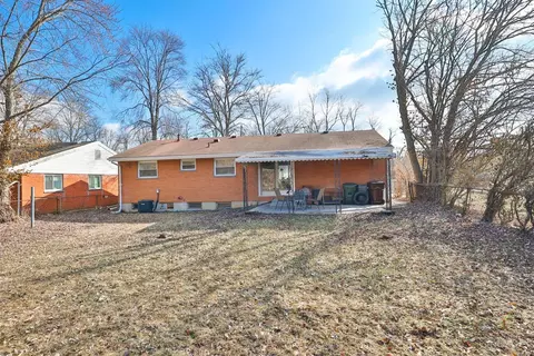 Exterior - 8559 Sunlight Dr, Cincinnati, OH 45231 photo 8 of 9